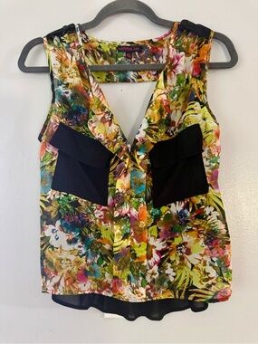 EUC Material Girl Neon Abstract Sleeveless Blouse with Contrast Utility Pockets